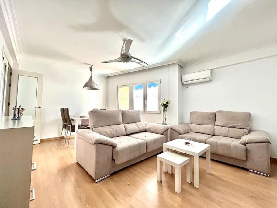 Hispalis San Jacinto Sevilla Exterior foto